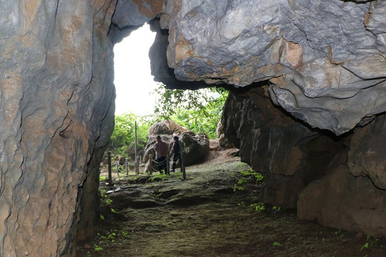Khám phá hang Đồng Trương, di tích hiếm có ở Việt Nam và khu vực Đông Nam Á