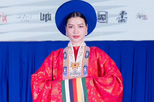 Hoa hậu Hoàn vũ Việt Nam Xuân Hạnh dự ngày hội ‘Tóc xanh vạt áo 2024’