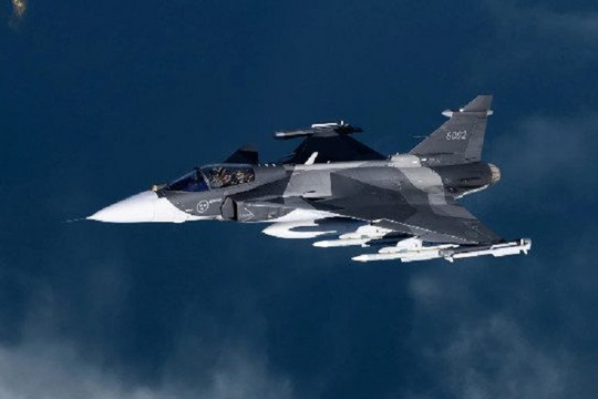 Quân sự thế giới hôm nay (31-3): Thụy Điển cân nhắc viện trợ máy bay chiến đấu Gripen cho Ukraine