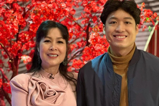 Con trai Hồng Vân: Đạo diễn điển trai, về nước nối nghiệp sau 10 năm du học