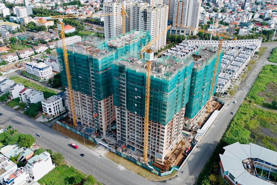 Chuyên gia lý giải chung cư ở Hà Nội tăng giá như 'lên đồng'