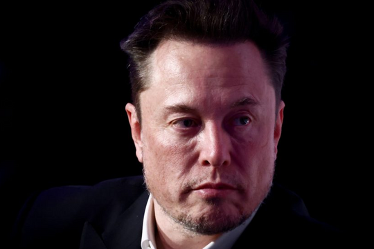 Cuộc chiến săn nhân tài điên rồ nhất Elon Musk từng chứng kiến