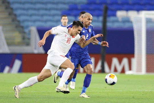Trực tiếp bóng đá U23 Việt Nam 0-0 U23 Kuwait: Đội bóng Tây Á nhận thẻ đỏ