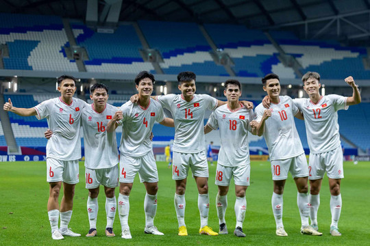Trực tiếp bóng đá U23 Việt Nam 0-1 U23 Uzbekistan: Odilov mở tỉ số 
