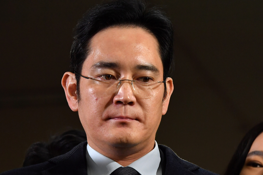 Thái tử Samsung lần đầu giàu nhất Hàn Quốc