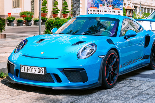 Siêu xe Porsche 911 GT3 RS giá 16 tỷ vẫn độc nhất Việt Nam nhờ một chi tiết