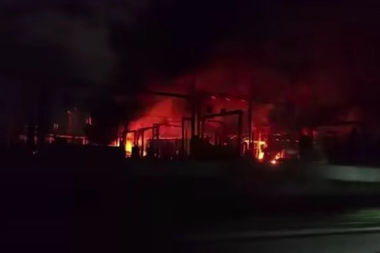 Xung đột Nga - Ukraine ngày 1/5: Máy bay không người lái của tình báo Ukraine tấn công nhà máy lọc dầu Nga