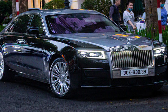 Đi Rolls-Royce 40 tỷ, đại gia Hà Nội chỉ tốn 40 triệu sở hữu biển số 'thần tài'