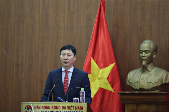 HLV Kim Sang Sik tuyên bố mạnh mẽ trong ngày trở thành thuyền trưởng tuyển Việt Nam