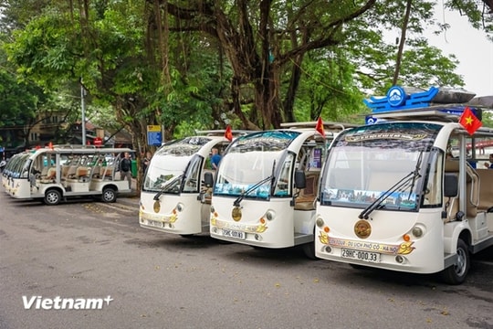 35 localities piloting four-wheel EVs for tourists, despite no official legal regulations