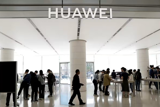 Huawei sắp thoát ly Google hoàn toàn