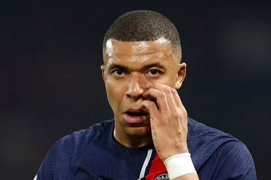 Đau đớn vì mất trắng, PSG xử phũ với Kylian Mbappe