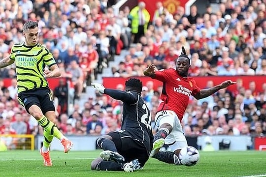 Wayne Rooney: "Cầu thủ Man Utd chỉ muốn mùa giải sớm khép lại"