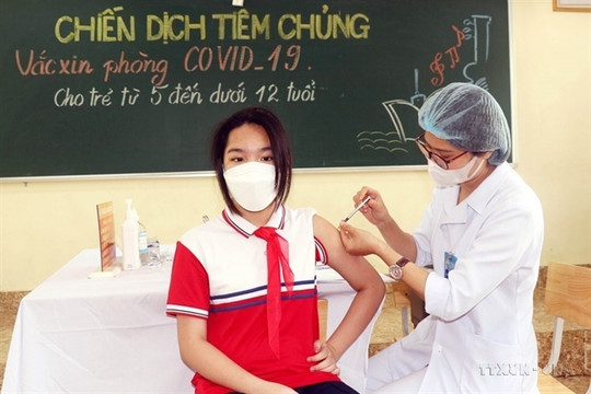 Việt Nam issues new COVID-19 vaccine guidance amid uncertain global pandemic situation