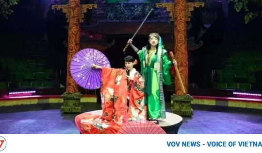 Vietnamese circus - Japanese magic performance to entertain Hanoi audience