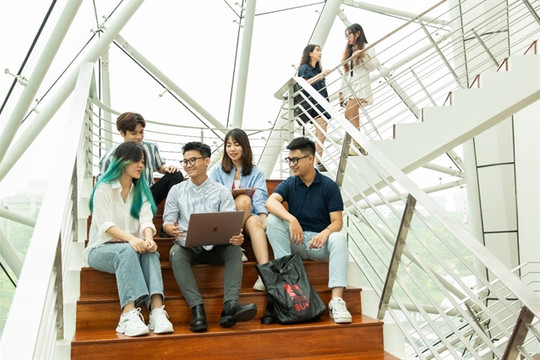 High-Quality Universities Partner with High Schools