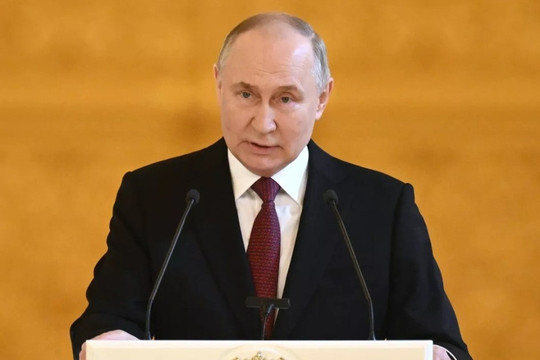Tổng thống Putin: Ông Zelensky đã mất tư cách tổng thống Ukraine