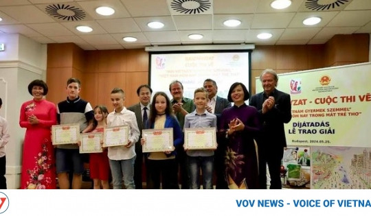 Painting contest about Vietnam attracts numerous international students