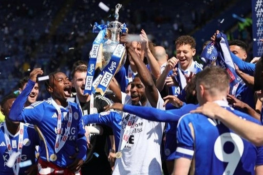 Leicester City có nguy cơ bị trừ số điểm kỷ lục tại Premier League