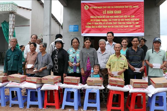 VNA joins hands to soothe Agent Orange pain in Sóc Trăng