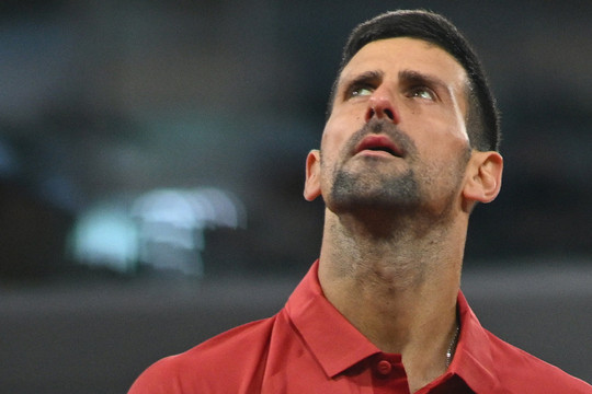 Djokovic rút khỏi Roland Garros, mất ngôi số 1 thế giới