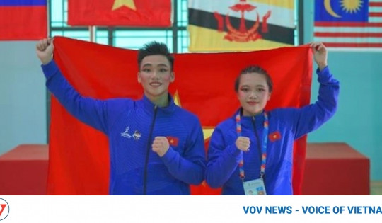 Vietnamese athletes win first two Pencak Silat golds at 13th ASEAN School Games