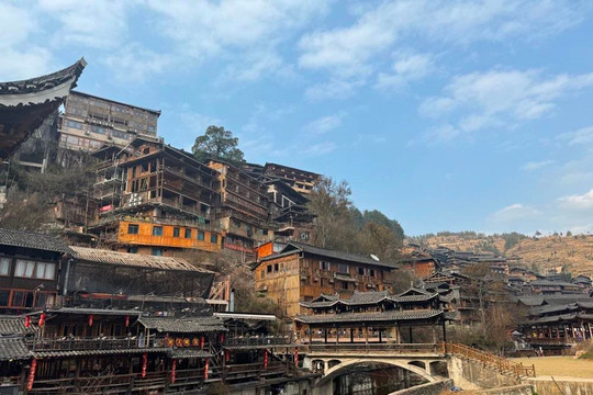 Ngôi làng cổ ngàn tuổi của dân tộc Miêu ở Trung Quốc 