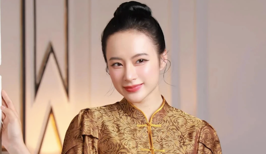Angela Phương Trinh: Không có chuyện vì đến chùa mà tôi nợ nần tài chính