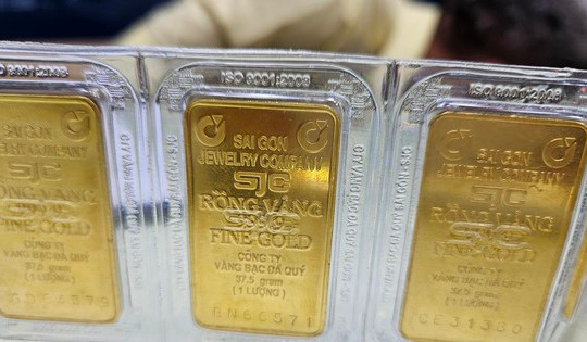 Sacombank, Eximbank, ACB… đang bán vàng miếng SJC giá bao nhiêu?