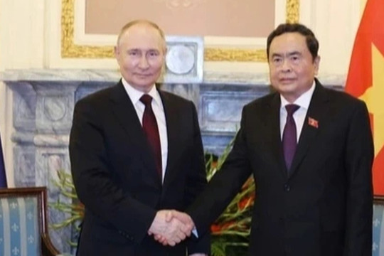 Chủ tịch Quốc hội Trần Thanh Mẫn hội kiến Tổng thống Putin