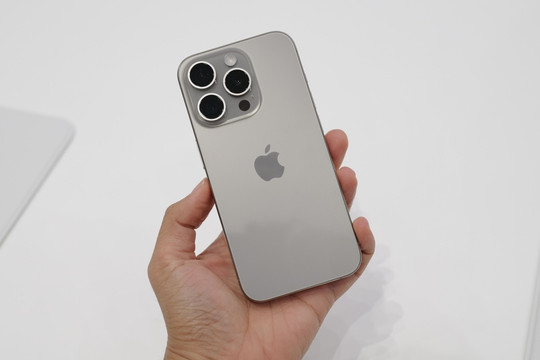 Apple cho phép 3 đại lý ủy quyền tại Việt Nam bán iPhone trên TikTok Shop