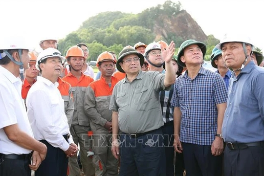 Prime Minister inspects 500kV transmission line project in Thanh Hóa