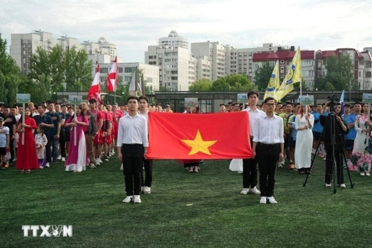 Vietnamese expatriates in Russia hold football tournament