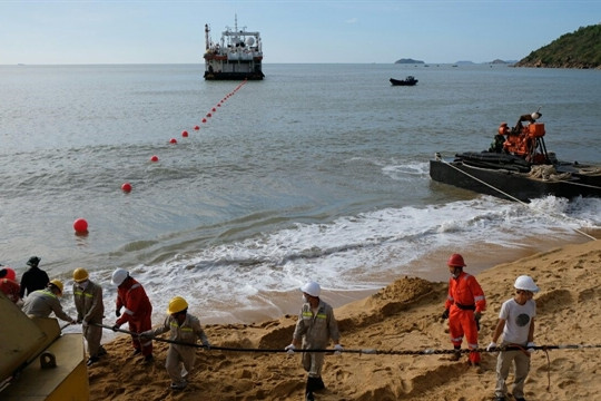 Việt Nam expects to have 15 undersea cable routes by 2030