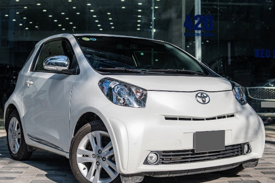 Toyota iQ, xe tí hon vừa cũ vừa nghèo trang bị, có giá bán khó tin tại Việt Nam