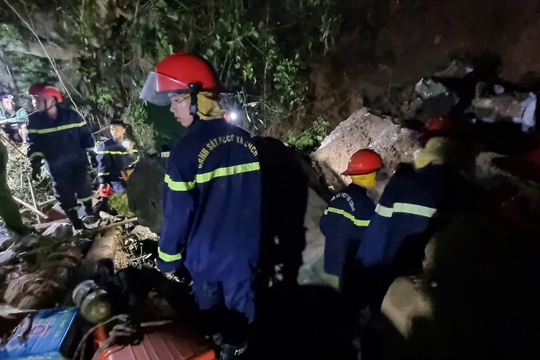 Victim's body recovered after cave collapse in Bắc Kạn