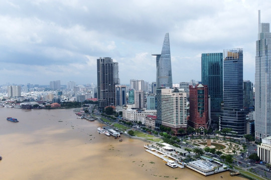 HCM City spares no efforts to further promote economic growth