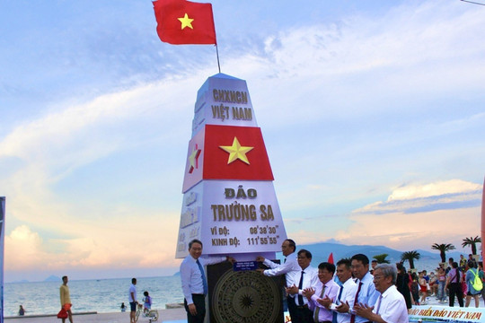 Photo exhibition affirms Vietnam's sovereignty over Paracel, Spratly islands