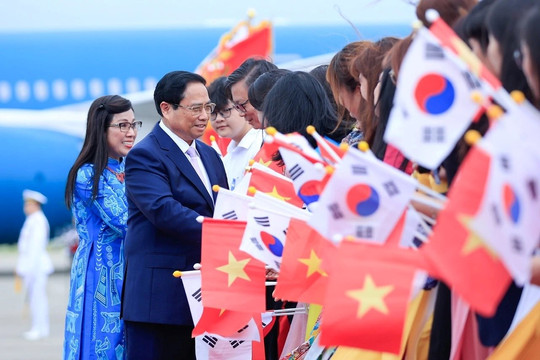 Chuyến thăm đầu tiên và 34 hoạt động của Thủ tướng ở Hàn Quốc