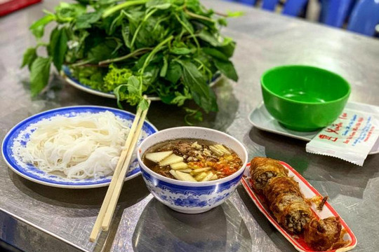 2 món ăn nhẹ Việt Nam ngon nhất thế giới có gì đặc biệt?