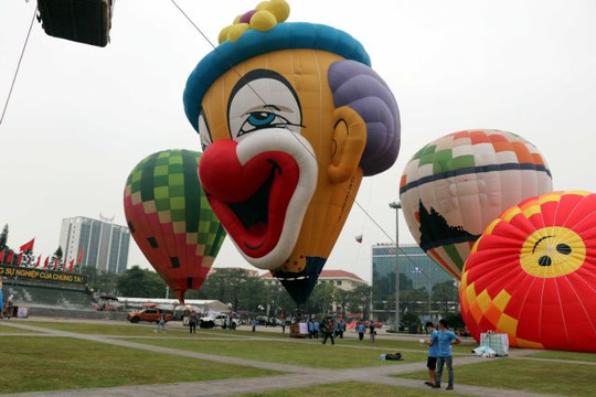Ninh Bình to organise hot air balloon festival to attract tourists