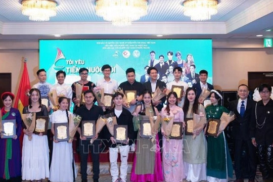 First Vietnamese singing contest held in Japan