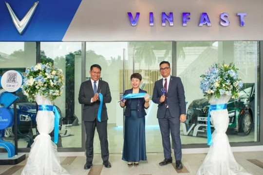 VinFast opens first three dealer showrooms in the Philippines