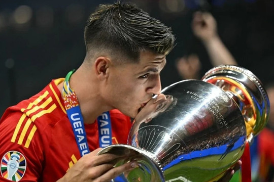 Đội trưởng Tây Ban Nha xác nhận bến đỗ mới sau khi vô địch Euro 2024