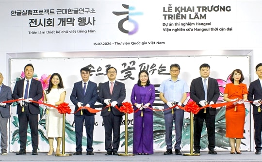 Exhibition on ancient Korean script, Hangeul, opens in Hà Nội