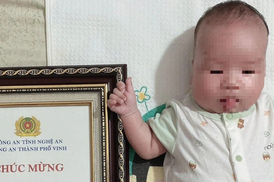 Bé trai 39 ngày tuổi ở Nghệ An được cấp thẻ căn cước