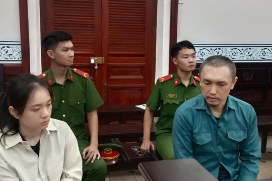Cặp đôi người Singapore rủ nhau trộm cắp ở Việt Nam vì 'cuộc sống khó khăn'