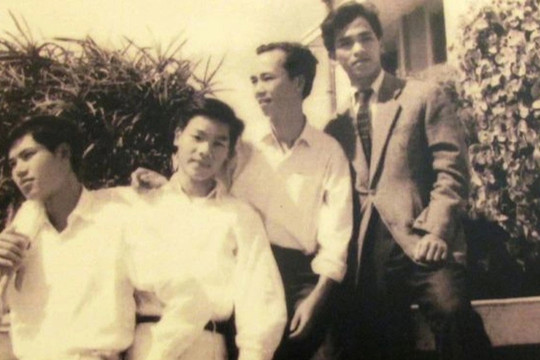 Tổng Bí thư Nguyễn Phú Trọng và bức ảnh độc đáo thời sinh viên