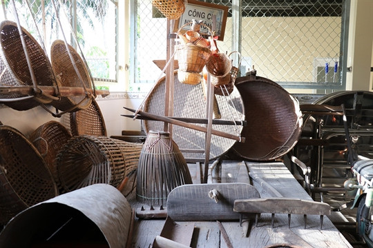 Tiền Giang local preserves agricultural heritage with old farming tools