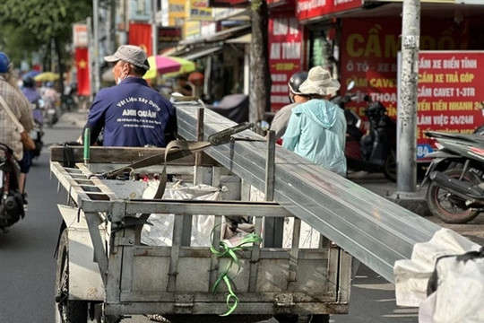 HCM City police launch campaign against modified motor vehicles 


